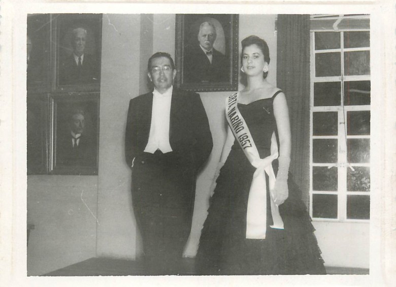 Luz Marina fue elegida Reina Nacional de la Belleza en 1958, tras conocerse la renuncia de Doris Gil Santamaría quien declinó del título para contraer nupcias con Helmuth Bickenbach. Ambos secuestrados y asesinados por las Farc en 2003. FOTO: ARCHIVO