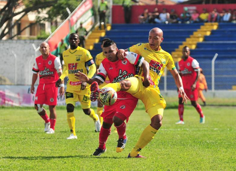 Pedro Julián Chávez marcó el único gol del partido al minuto 47 del primer tiempo. FOTO COLPRENSA