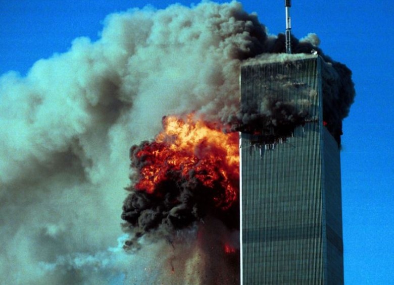 Impacto en la torre sur de las Torres gemelas. FOTO 9/11 Memorial Museum por Roberto Rabanne