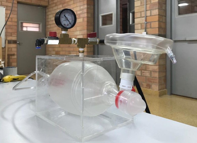 Este es el prototipo desarrollado por el grupo de Investigación (Gibic) de la U. de A., de la mano de otras universidades (EIA y Eafit), hospitales y empresas de bioingeniería. FOTO cortesía
