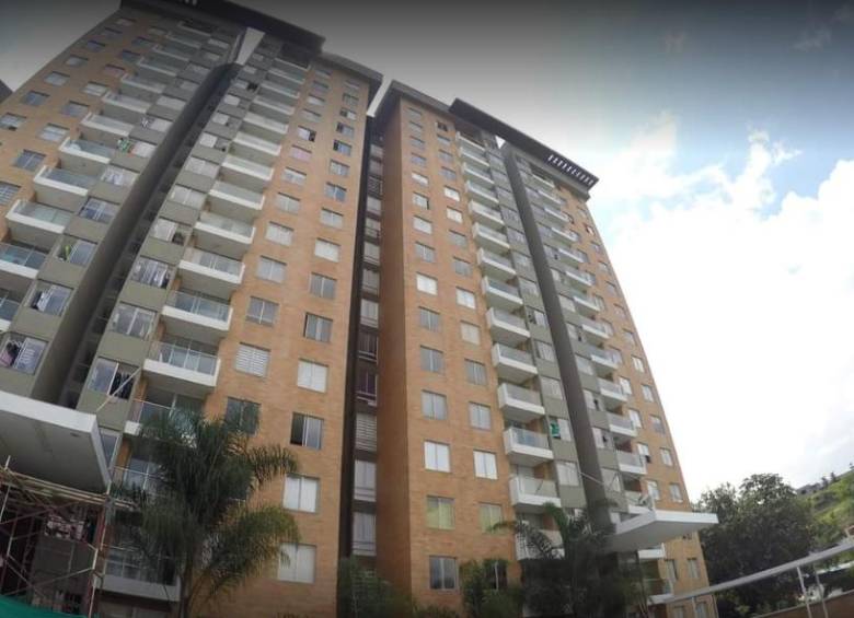 El edificio evacuado se encuentra en el sector de Señorial. FOTO: Tomada de Google Maps. 