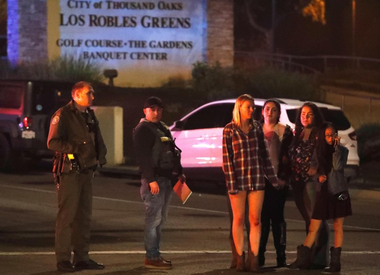 Tiroteo en bar de California deja 13 muertos y varios heridos