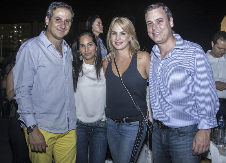 Jorge Valler, Maggie de Valler, Carolina García y Alejandro Mesa. Foto Cámara Lúcida.