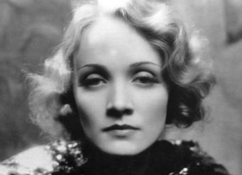 Marlene Dietrich exigía ropa de Dior en las películas en las que participaba. 