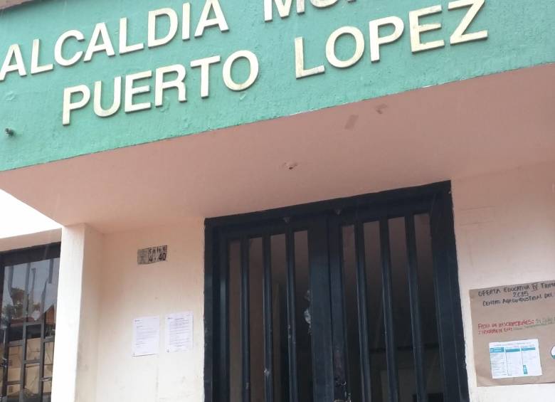 Los disturbios dejaron 8 personas heridas entre ellas 4 uniformados, mientras que la policía logró aprehender a 3 menores de edad. FOTO COLPRENSA