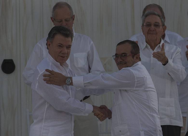 Hace dos años se firmó el Acuerdo entre el Gobierno y las Farc. FOTO: Colprensa
