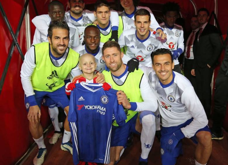 Murió el niño con cáncer que enamoró al mundo del fútbol