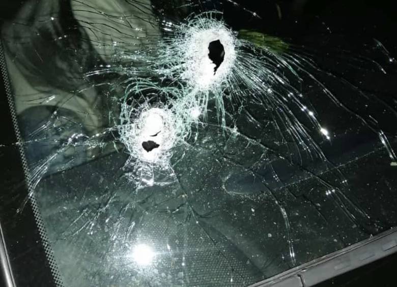 Oliverio Conejo Sánchez y su hija Emily Jaquelín Conejo fueron asesinados a disparos. FOTO TWITTER @carlosaceron