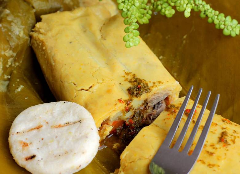 TAMAL ANTIOQUEÑO