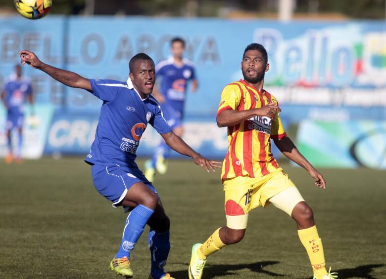 Leones de Bello y Deportivo Pereira jugarán hoy el clásico de la cuarta fecha de la semifinal de la B. FOTO manuel saldarriaga