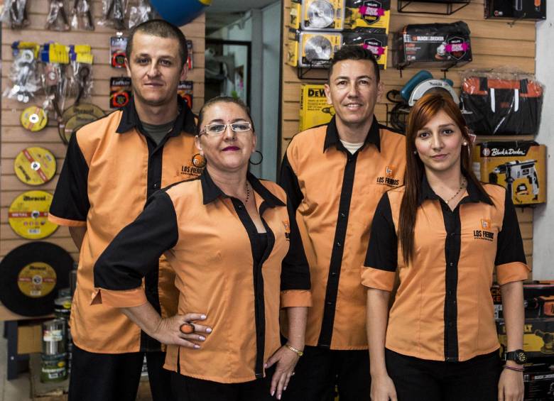 Los Fierros, 30 años de prestar el mejor servicio