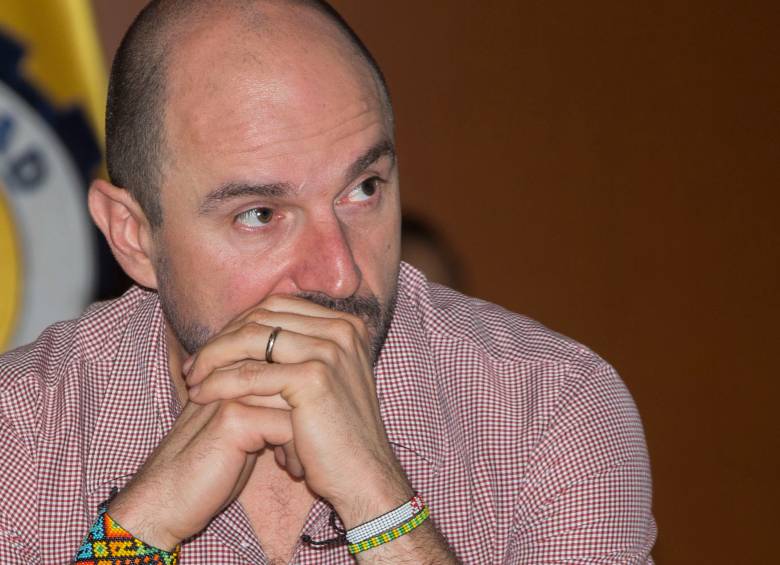 El director de la ACR, Joshua Mitrotti, asegura que el país cuenta con la suficiente experiencia para recibir y reintegrar a la sociedad a los guerrilleros que se desmovilicen de las Farc. FOTO Julio cesar herrera
