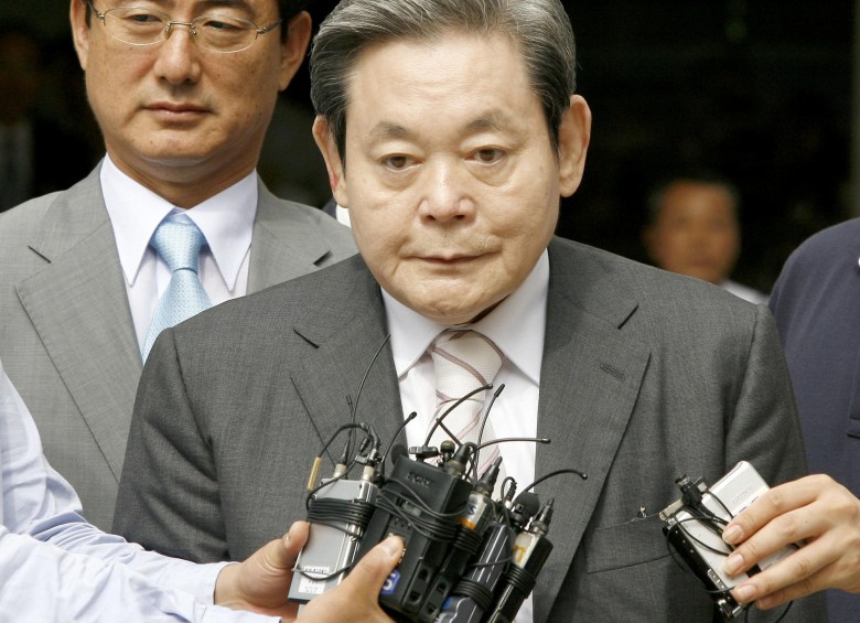 Lee Kun-hee asumió la presidencia del grupo en 1987 tras la muerte de su padre. Foto: EFE
