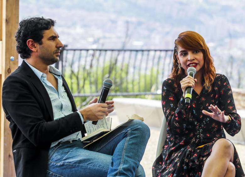 Diego Aristizábal y Yésica Prado presentaron la Fiesta. FOTO Julio César Herrera.