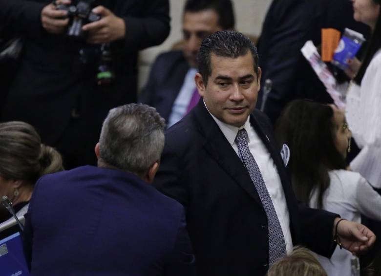 El representante liberal Alejandro Carlos Chacón fue electo como presidente de la Cámara.
