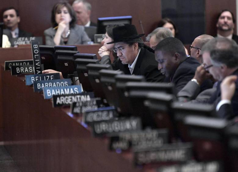 Los salvadoreños se alistan para su novena elección legislativa y municipal desde la firma de los acuerdos de paz, que cerraron una lucha intestina de 12 años. FOTO EFE