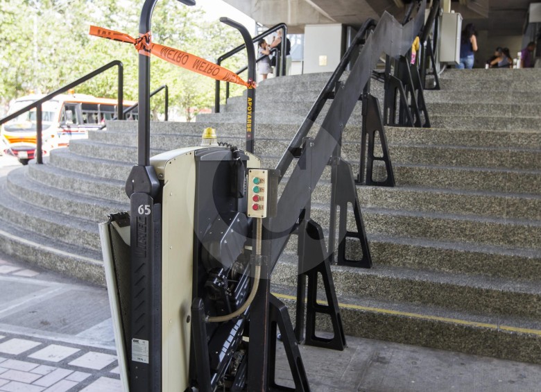Las estaciones del metro, hoy por hoy, son accesibles para personas en situación de discapacidad y cuentan con ascensores, plataformas mecánicas, escalas eléctricas. FOTO julio césar herrera