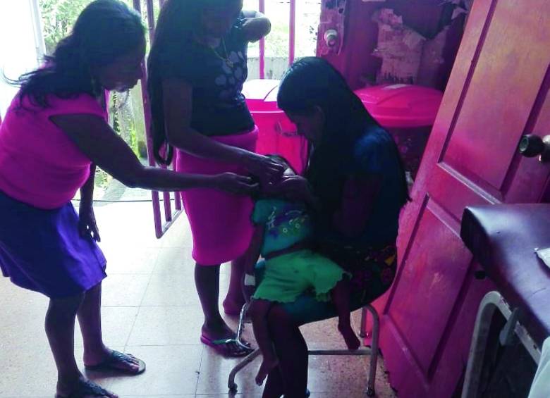 Indígenas denuncian la muerte de 12 niños 