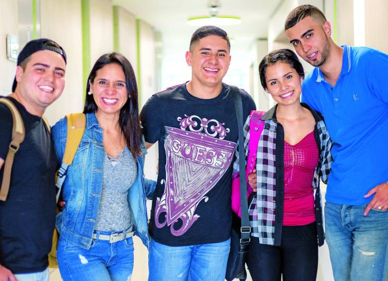 La institución tiene más de 37 años en Medellín y se ha extendido a Pereira y a los Centros Tutoriales en Apartadó y Rionegro. FOTO CORTESÍA