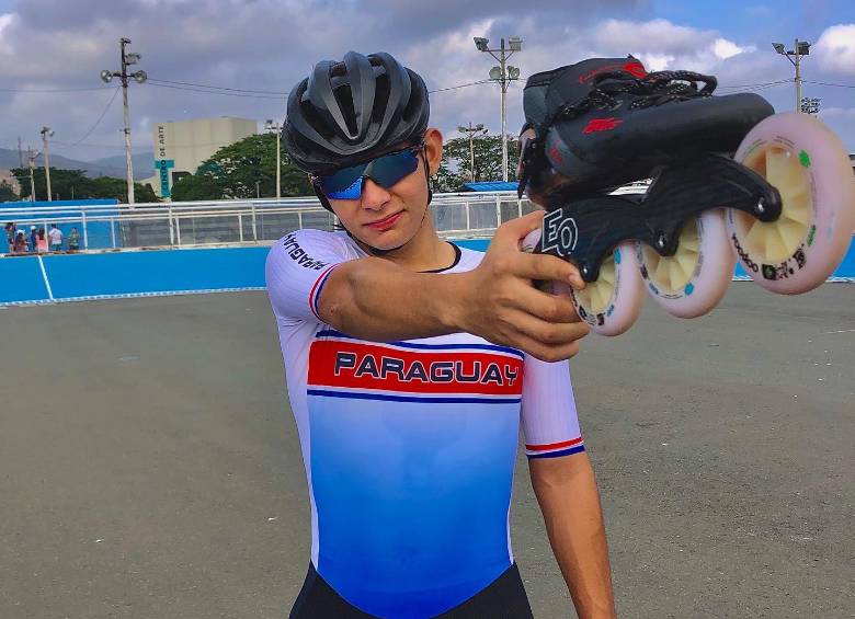 José epresenta a Paraguay en torneos internacionales. Con el club Power Skate, de Tuluá, ya ha impresionado con su talento, al conquistar varias medallas a nivel nacional. FOTO facebook moncada
