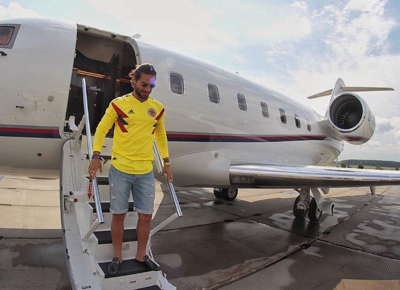 Maluma llegando a la ciudad Saransk, en Rusia. FOTO: @Maluma