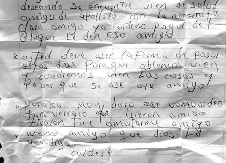 Fueron ocho las cartas encontradas por la Policía en una finca ubicada en zona rural de Arboletes, Antioquia. FOTO cortesía