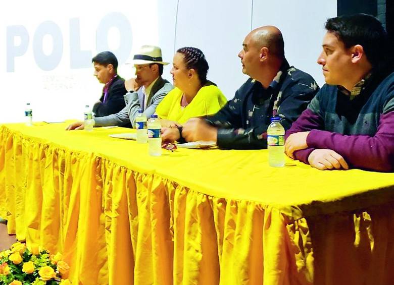 De izquierda a derecha: Héctor Hoyos, Víctor Correa, Luz María Múnera, Javier Navarro y Carlos Ignacio Ospina. FOTO CORTESÍA