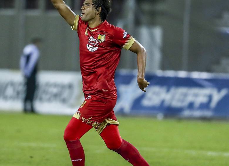 El gol de Humberto Osorio mantiene a los del Oriente antioqueño en zona de clasificación. FOTO juan antonio sánchez