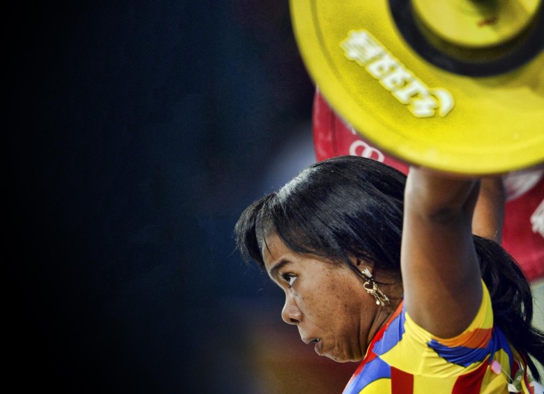 Leidy Solís superó su propio récord centroamericano en envión con los 135 kilos que levantó. En Mayagüez 2010 alzó 134. FOTO CORTESÍA 