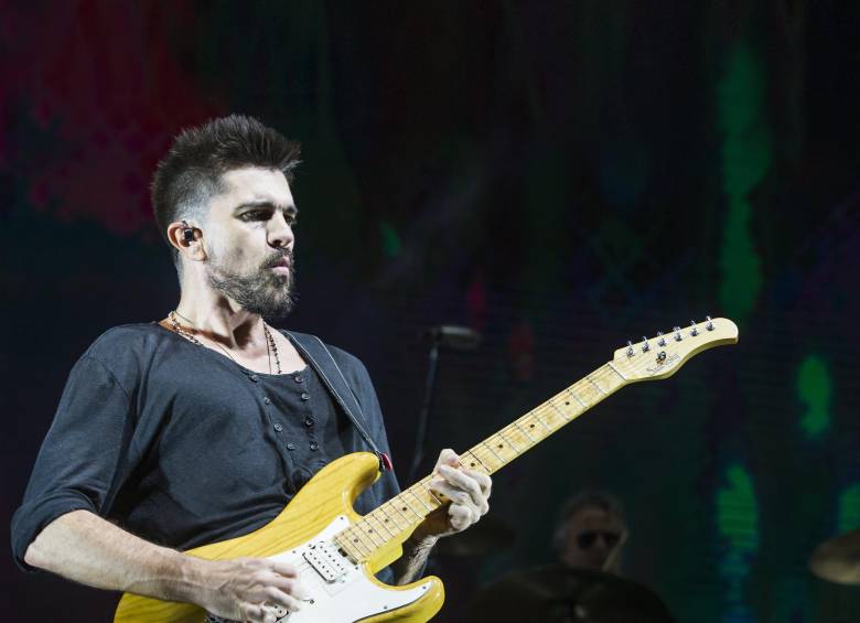 Juanes durante el concierto de lanzamiento de su álbum Mis planes son amarte. Foto: Julio César Herrera.