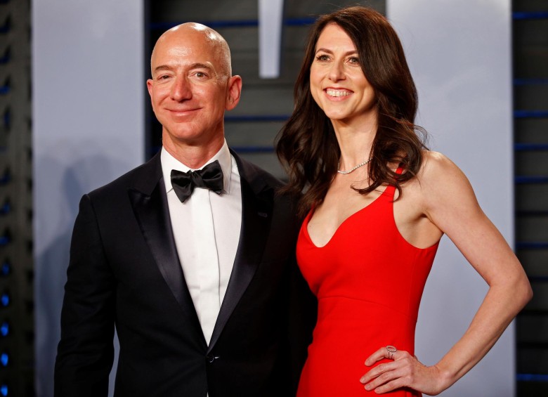 MacKenzie Bezzos junto a su ex esposo Jezz Bezos. Foto: Reuters 