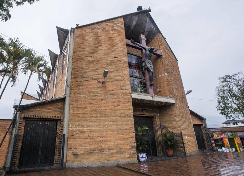 La iglesia San Cayetano, con su característica imagen de cristo, es otro de los referentes más importantes de Aranjuez. 