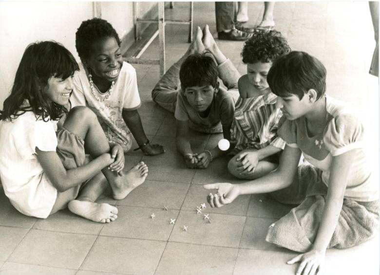 La alegría de jugar catapis.