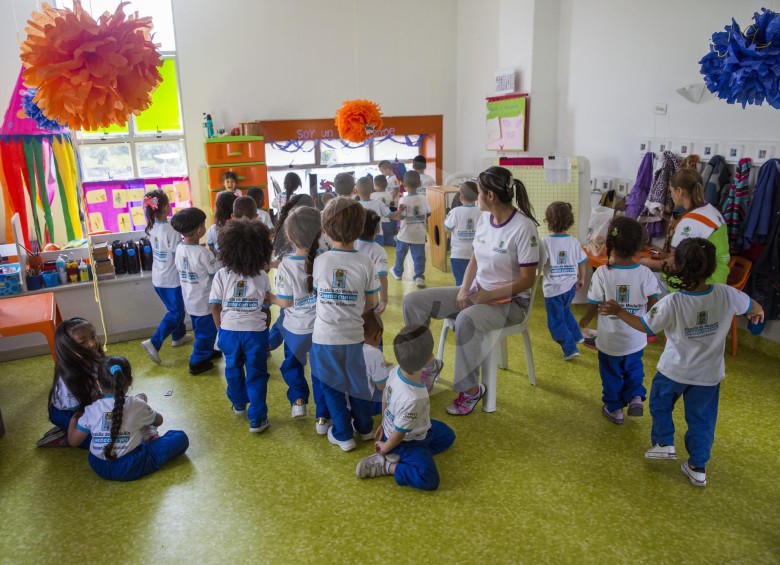En 2017 el programa Buen Comienzo atendió a más de 78.000 niños y niñas de Medellín —entre los cero y los cinco años— en las 244 sedes que hay en la ciudad. FOTO edwin bustamante
