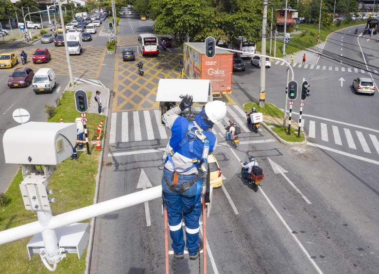 Los sistemas que operan hoy tendrán que renovarse ante la Ansv cuando cumplan su tiempo. En ese momento evaluarán si las renuevan o deberán hacer ajustes. FOTO Manuel Saldarriaga