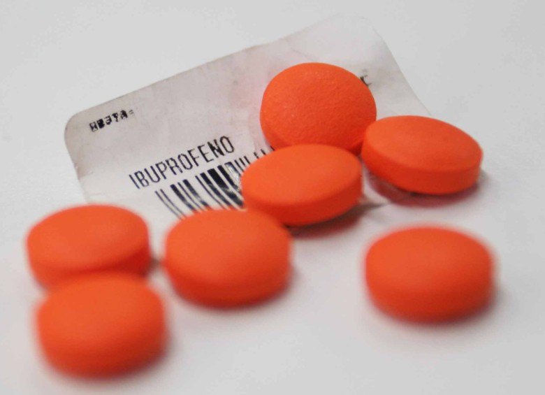 Francia plantea que el ibuprofeno y otros antiinflamatorios empeoran el brote de covid-19