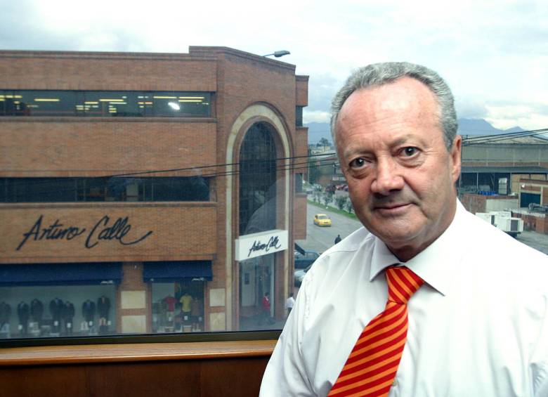 Don Arturo Calle es un reconocido empresario que dio origen al Grupo Empresarial. Denuncia que están falsificando cuentas de redes sociales a nombre de la compañía. FOTO ARCHIVO 