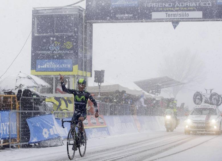 Nairo hace de las suyas en la nieve