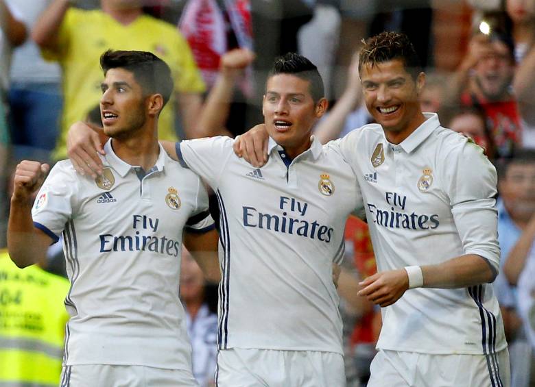 Los aplausos del colombiano a su salida de la cancha fueron interpretados como una despedida. FOTO REUTERS
