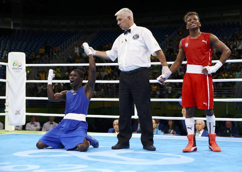 El festejo del antioqueño Yuberjén Martínez, finalista de la categoría minimosca en Río. FOTO Reuters 