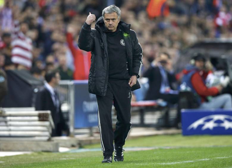 El técnico portugués José Mourinho ha revelado que está “preparado” para volver a entrenar, pero que lo hará en la Premier League y no en España porque La Liga. FOTO ARCHIVO