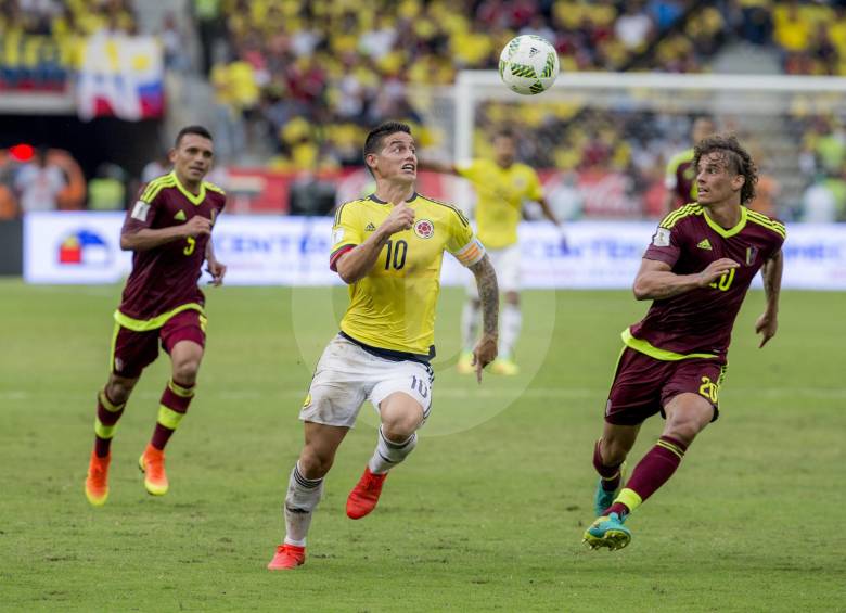 Los jugadores de ambos países, entre ellos James Rodríguez, trabajan con sus clubes para llegar bien a la nueva fecha de la Eliminatoria Rusia-2018. FOTO archivo Juan antonio Sánchez