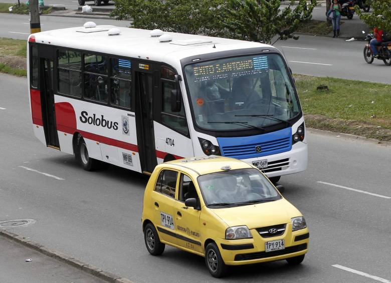 El plan Transporte Público de Medellín (TPM) presentó los cambios en el sistema de buses en el Valle de Aburrá que implica renovar el parque automotor y que 900 de los viejos dejen de operar. FOTO Jaime Pérez