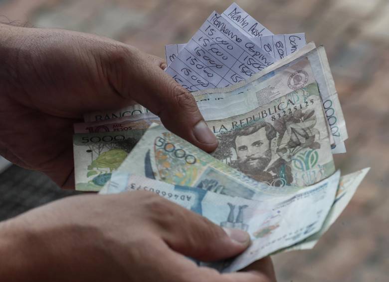 La Superintendencia Financiera hizo un llamado para que usuarios adopten mejores prácticas. FOTO: EL COLOMBIANO