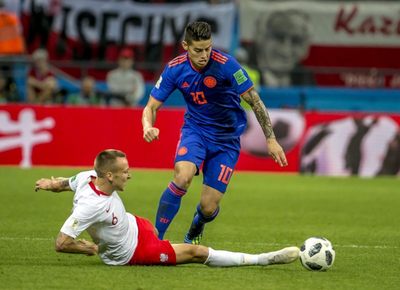 El volante James Rodríguez volvió a ser el líder de Colombia en el campo, su presencia fue vital para el triunfo sobre Polonia. Fue declarado el mejor jugador de la cancha ayer. FOTO juan a. sánchez