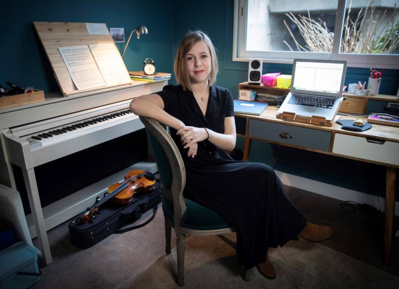 Camille Pepin, una de las compositoras encargadas de crear una obra para el festival Presencias Femeninas de Francia este año. Foto: Thomas Samson / AFP