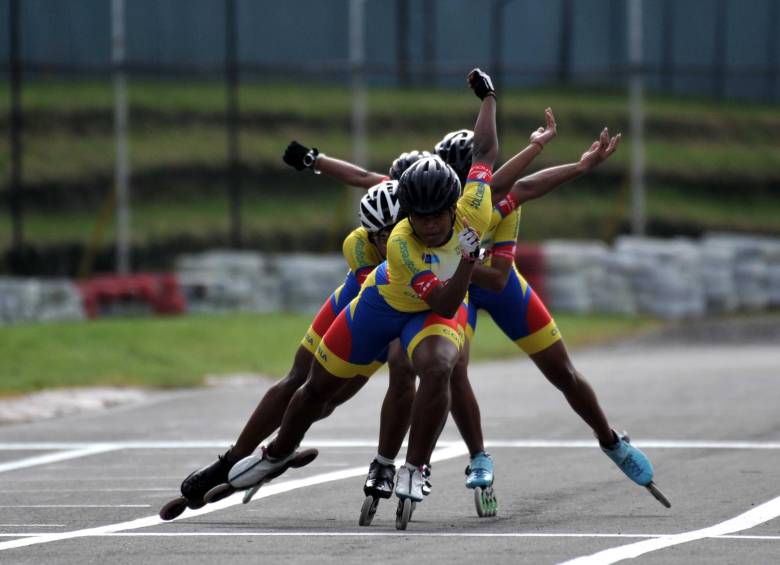 Geiny Pájaro viene de ganar el oro en los 100 metros mayores en el Mundial de España. FOTO cortesía fedepatín