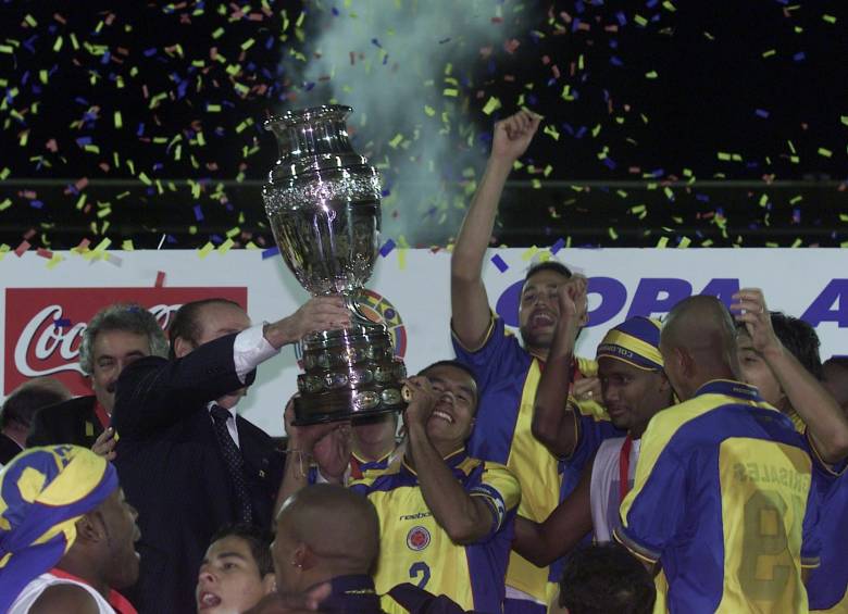 La única vez que Colombia realizó la Copa América fue en 2001 y terminó alzando el título, el único que posee. FOTO archivo