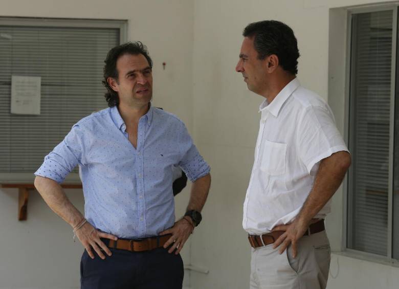 Federico Gutiérrez y Jorge Londoño este martes. FOTO JUAN ANTONIO SÁNCHEZ