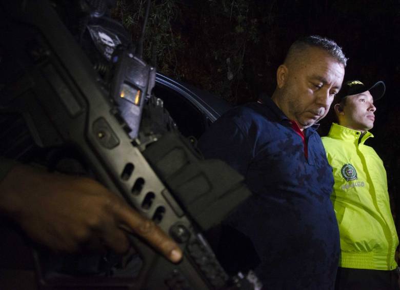 Así fue la captura de Jorge Vallejo Alarcón en marzo de 2018, en el barrio Castropol de Medellín. FOTO: CORTESÍA DE LA POLICÍA.